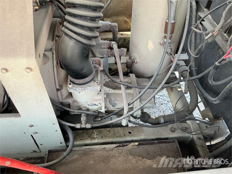 Ingersoll Rand P185WJD Mobile Air Compressor Compressori