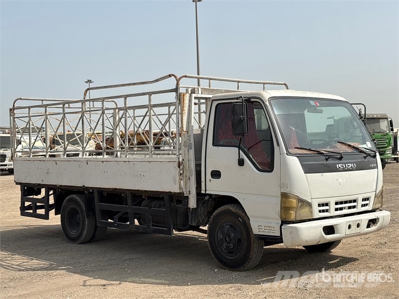 Isuzu NPR Camiones plataforma