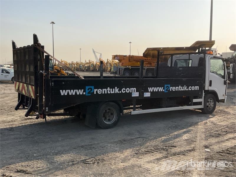 Isuzu NPR75 4x2 Flatbed Truck 平板式/側卸式卡車