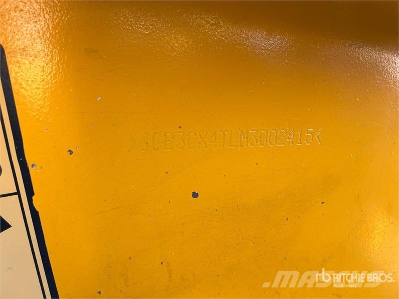 JCB 3CX لوادر ذات جرافات عكسية
