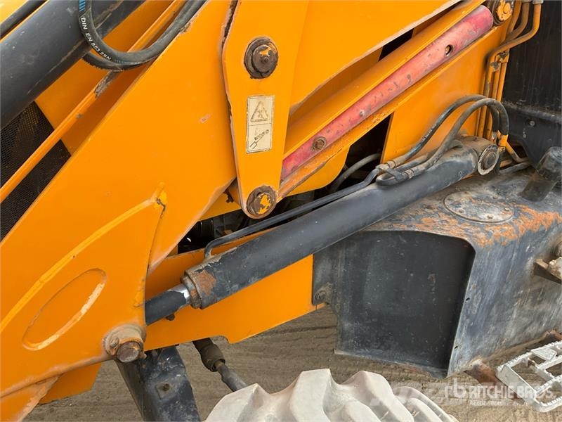 JCB 3CX Traktorgravere