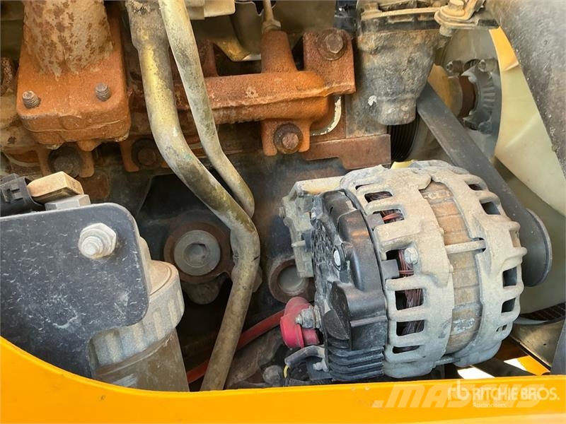 JCB 3CX لوادر ذات جرافات عكسية