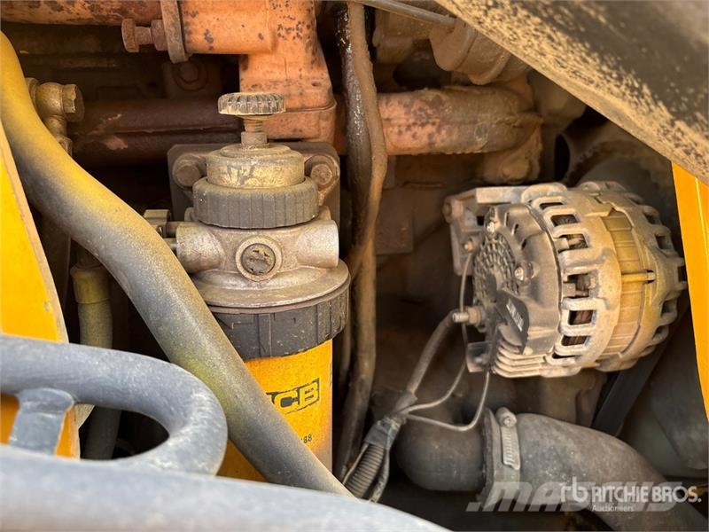 JCB 3DX لوادر ذات جرافات عكسية