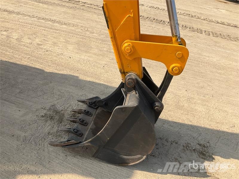 JCB 3DX لوادر ذات جرافات عكسية