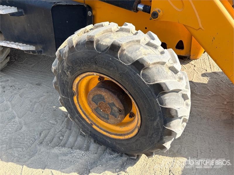 JCB 3DX Ekskavaatorlaadurid
