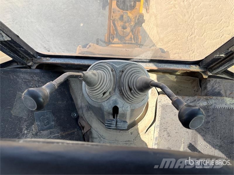 JCB 3DX Ekskavaatorlaadurid