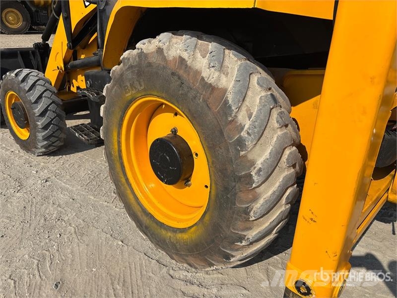JCB 3DX Backhoe loaders