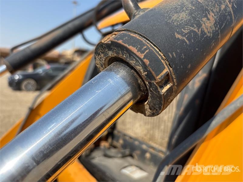 JCB 3DX Ekskavaatorlaadurid