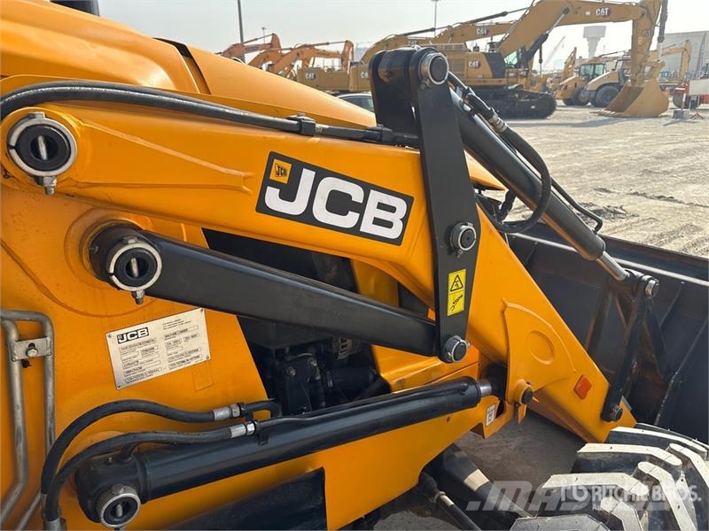 JCB 3DX Kaivurikuormaajat