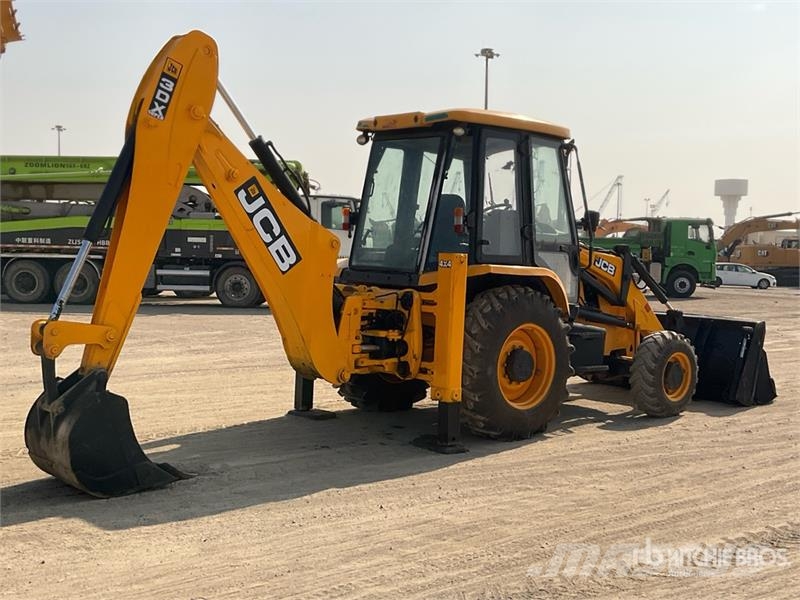 JCB 3DX لوادر ذات جرافات عكسية