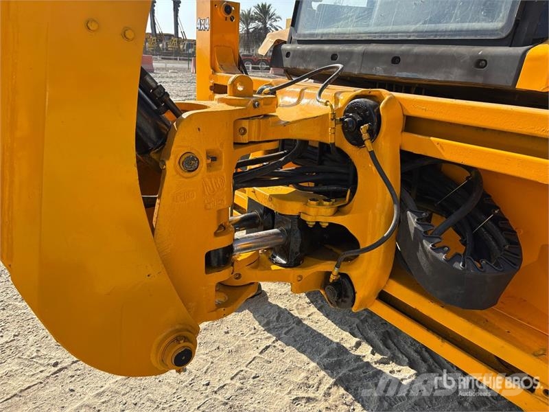 JCB 3DX Backhoe loaders