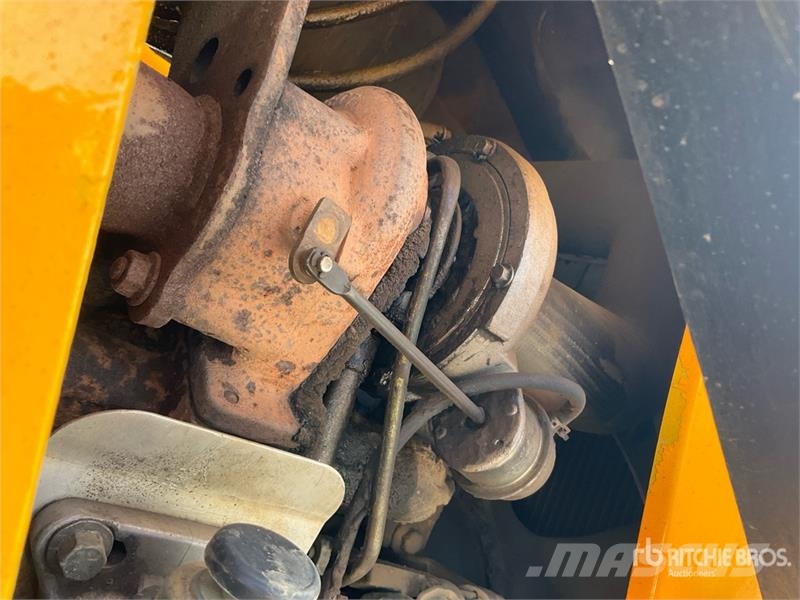 JCB 3DX لوادر ذات جرافات عكسية
