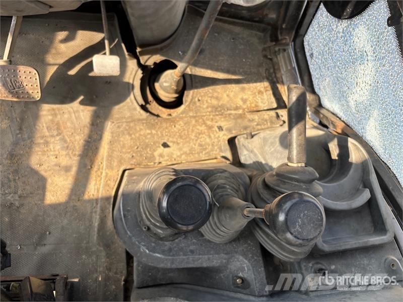 JCB 3DX Backhoe loaders
