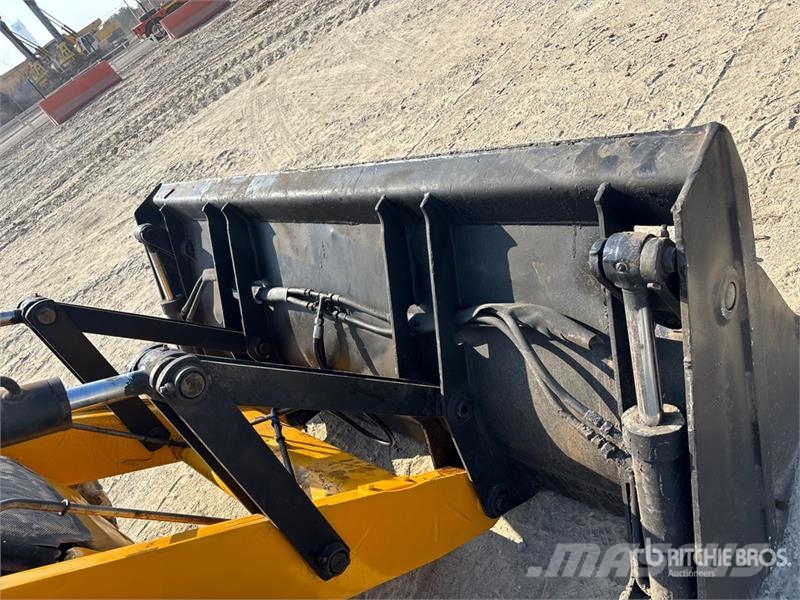 JCB 3DX Backhoe loaders