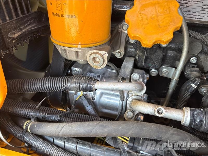 JCB 3DX لوادر ذات جرافات عكسية