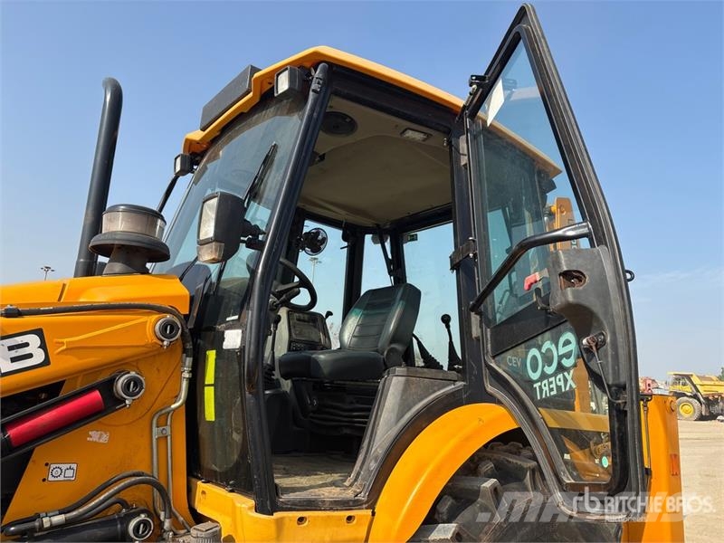 JCB 3DX Kaivurikuormaajat