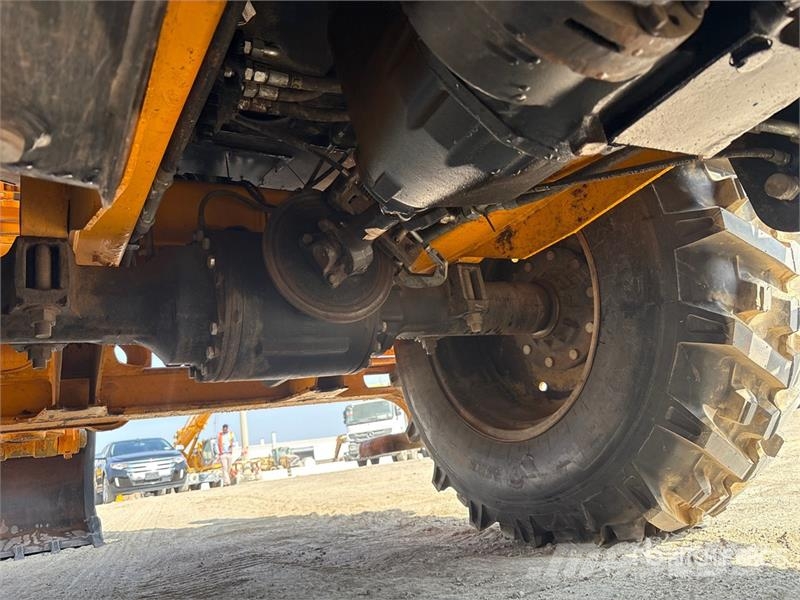 JCB 3DX Kaivurikuormaajat