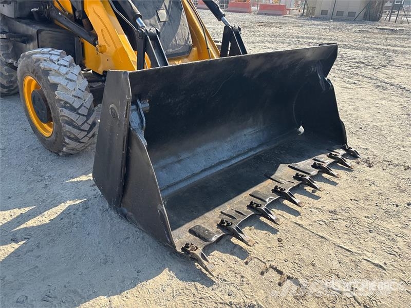 JCB 3DX Backhoe loaders