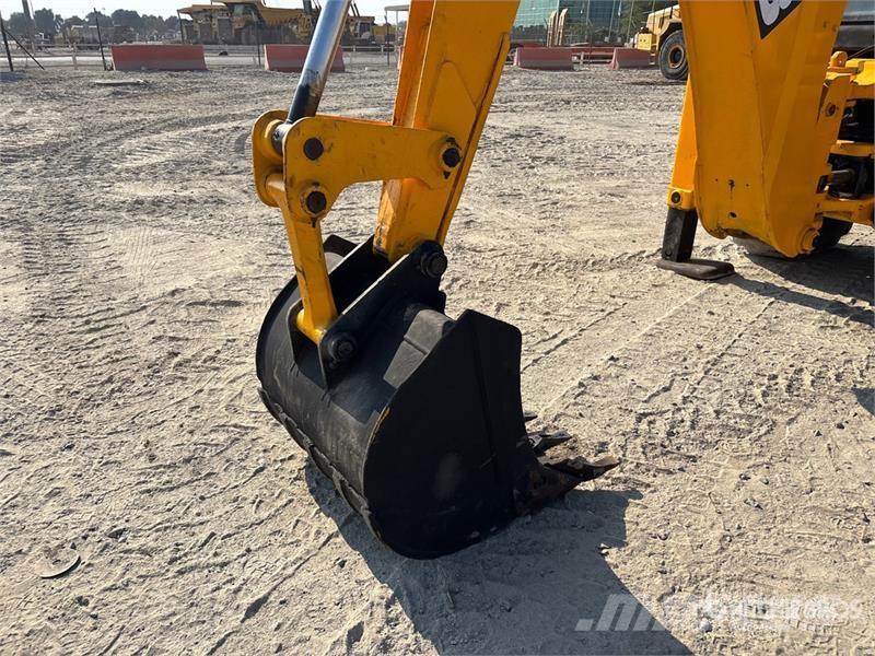 JCB 3DX Backhoe loaders