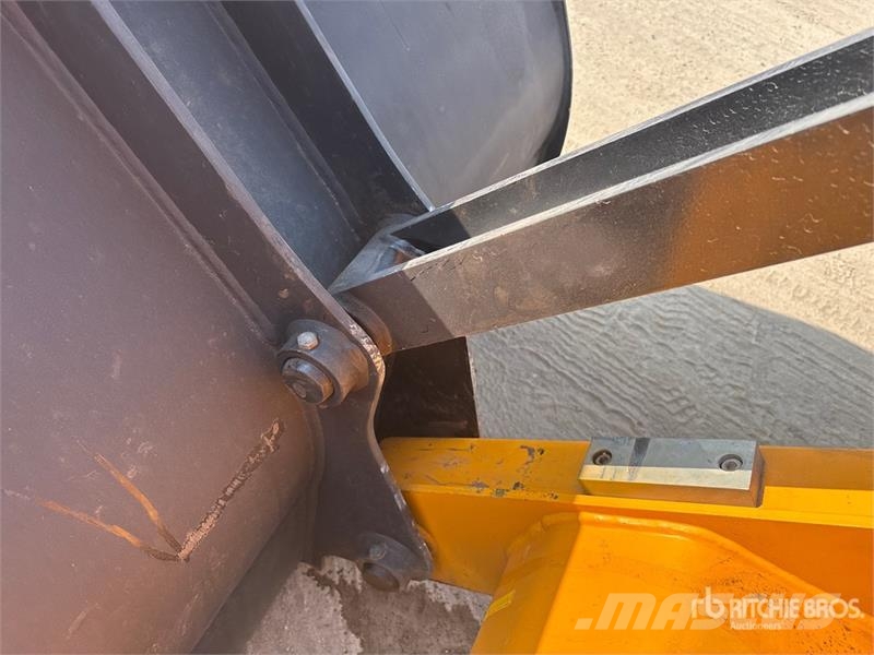 JCB 3DX Kaivurikuormaajat