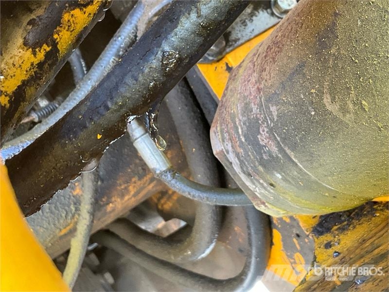 JCB 3DX لوادر ذات جرافات عكسية
