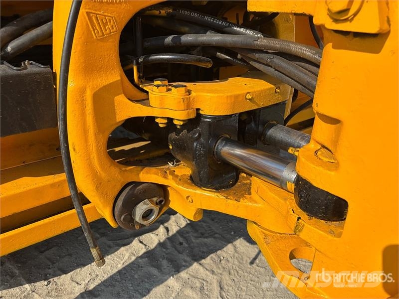 JCB 3DX Backhoe loaders