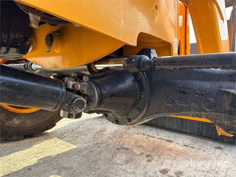 JCB 3DX لوادر ذات جرافات عكسية