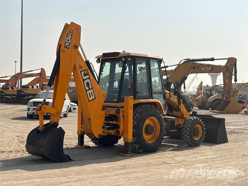 JCB 3DX Kaivurikuormaajat
