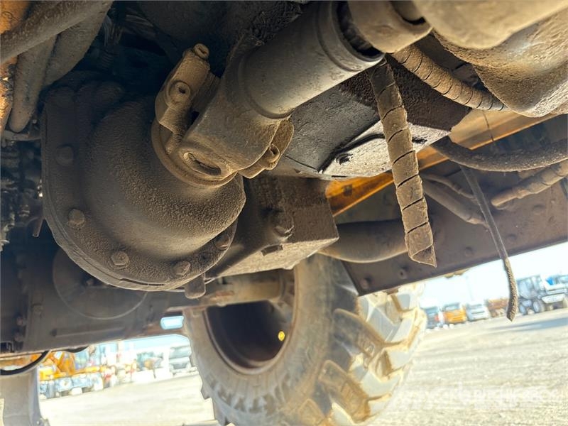 JCB 3DX لوادر ذات جرافات عكسية