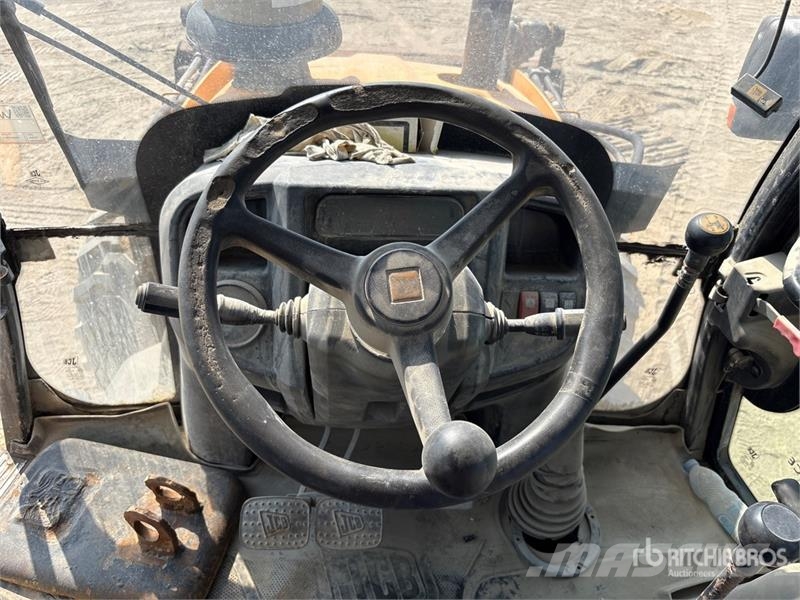 JCB 3DX Ekskavaatorlaadurid