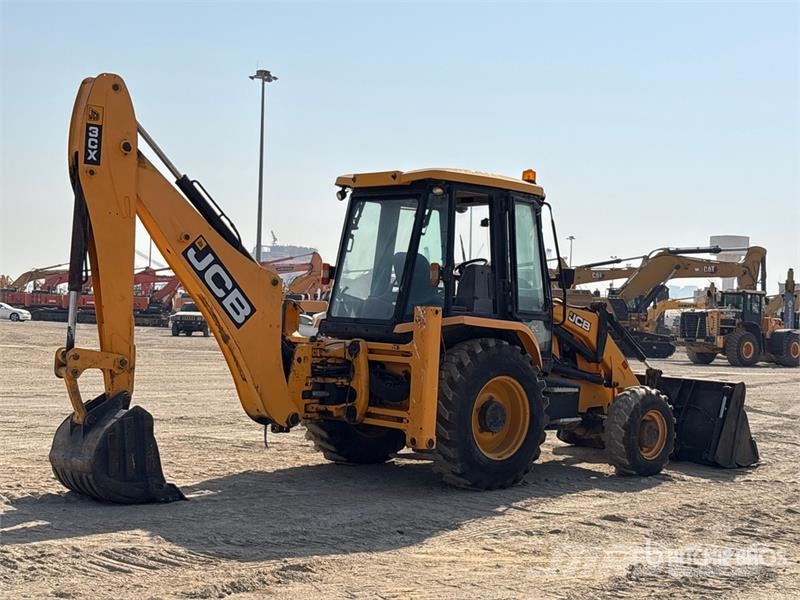 JCB 3DX Ekskavaatorlaadurid