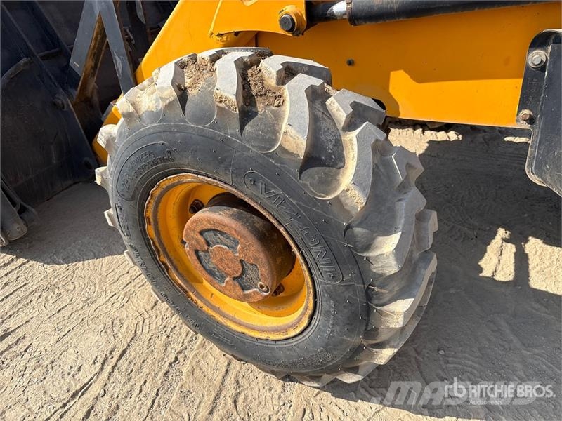 JCB 3DX Ekskavaatorlaadurid