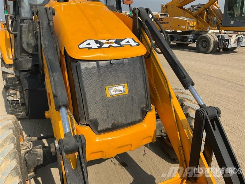 JCB 3DX لوادر ذات جرافات عكسية