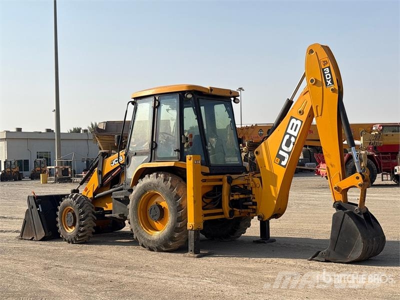JCB 3DX لوادر ذات جرافات عكسية