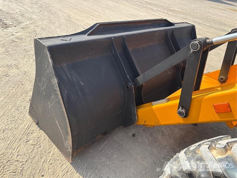 JCB 3DX Kaivurikuormaajat