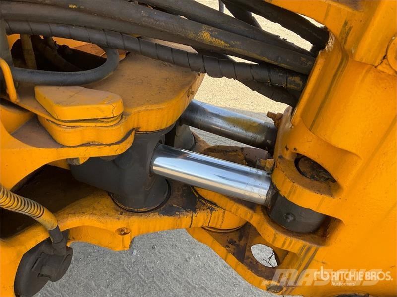 JCB 3DX Rovokopači