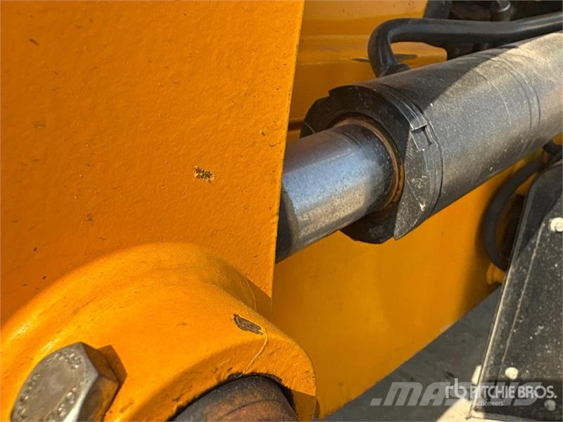 JCB 3DX Kaivurikuormaajat