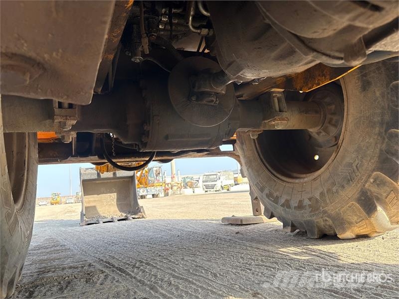 JCB 3DX لوادر ذات جرافات عكسية