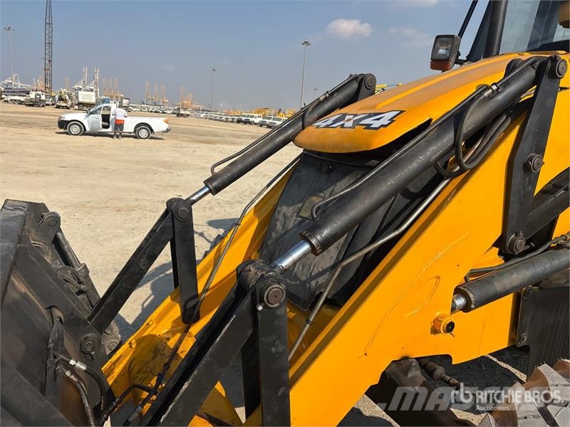 JCB 3DX Backhoe loaders