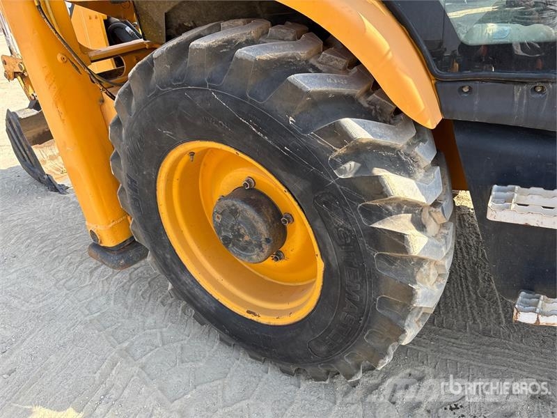 JCB 3DX Ekskavaatorlaadurid
