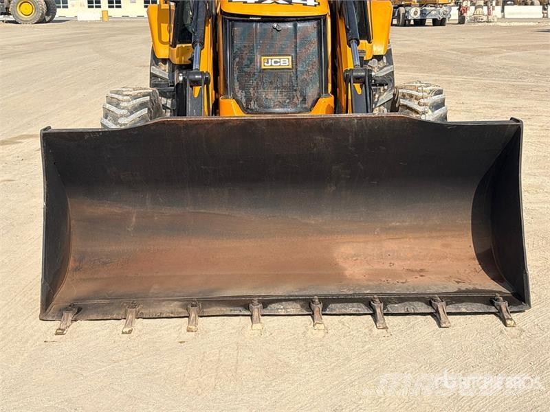 JCB 3DX Kaivurikuormaajat