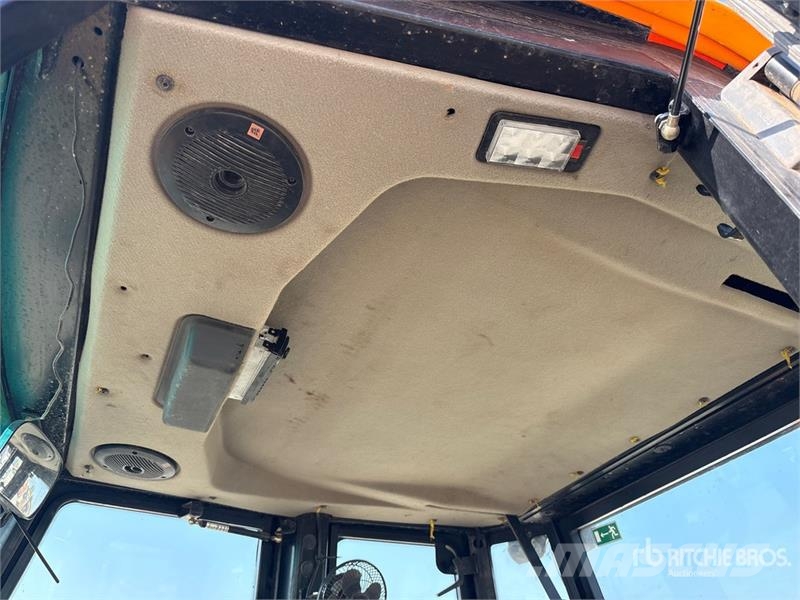 JCB 3DX Kaivurikuormaajat