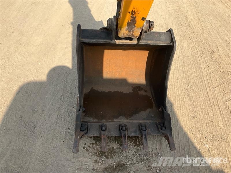 JCB 3DX لوادر ذات جرافات عكسية