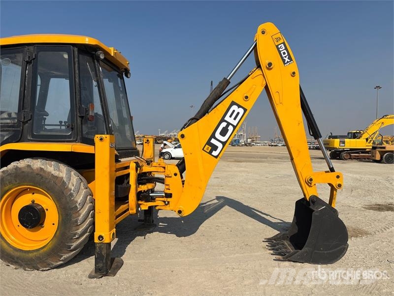 JCB 3DX Backhoe loaders