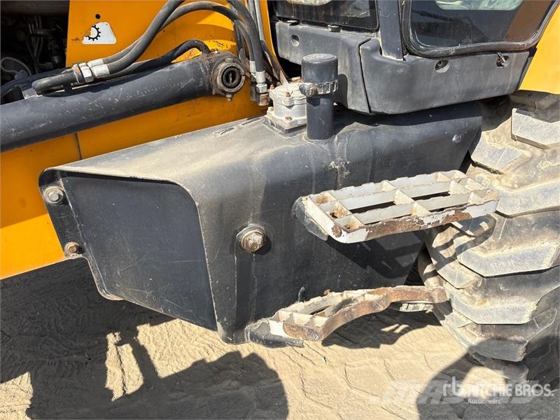 JCB 3DX Ekskavaatorlaadurid