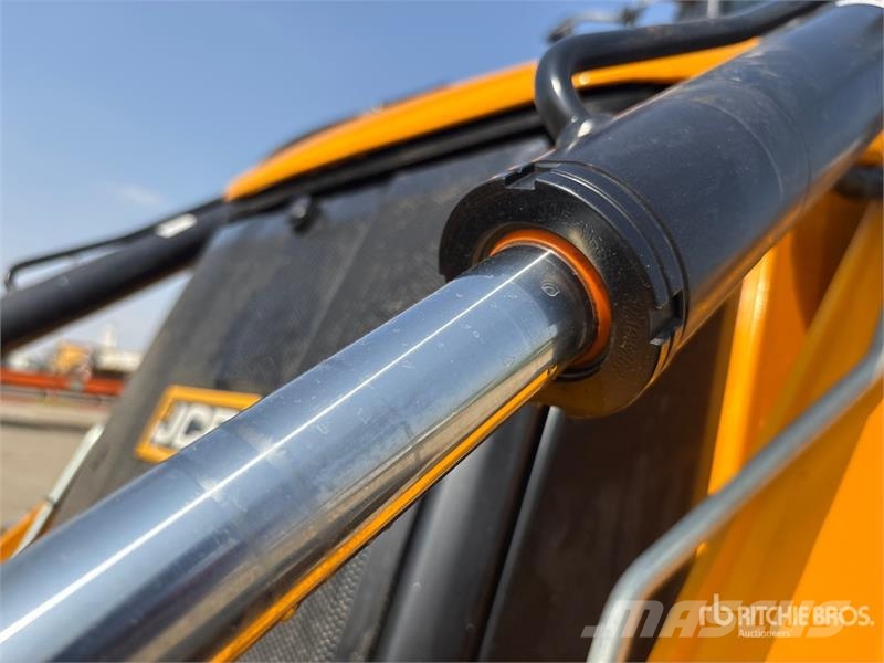 JCB 3DX 4WD 4x4 Backhoe Loader (Unused) لوادر ذات جرافات عكسية