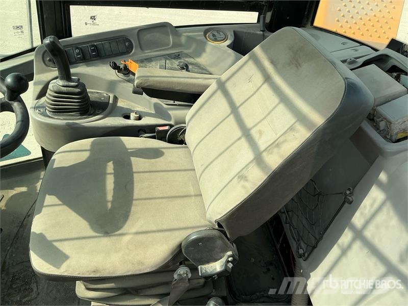 JCB 437-4 Wheel Loader Фронтальные погрузчики