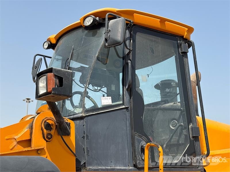 JCB 456 Rataslaadurid