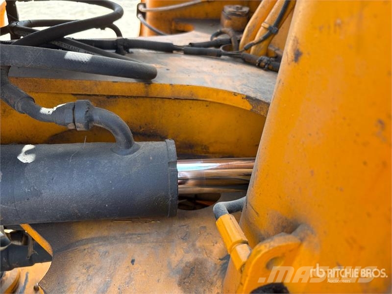 JCB 456 Rataslaadurid