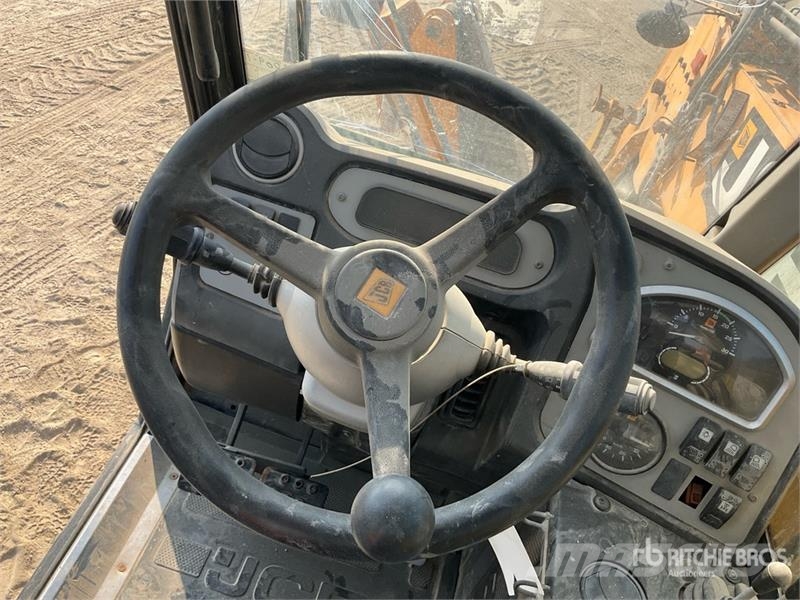 JCB 530-110 مناولات متداخلة